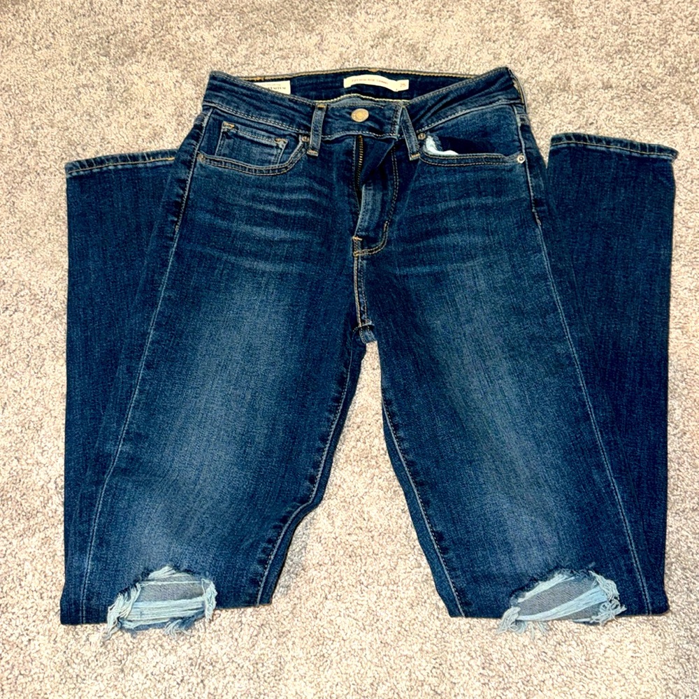 Levi’s 721 high rise skinny jeans
